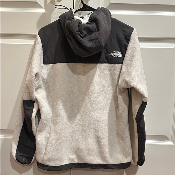 The North Face Denali Fleece Womens Jacket Medium Hiking Outdoor With Hood - Picture 3 of 7